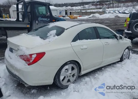 2015 Mercedes-Benz Cla 250 4Matic z USA, uszkodzony, nr VIN WDDSJ4GB5FN181926